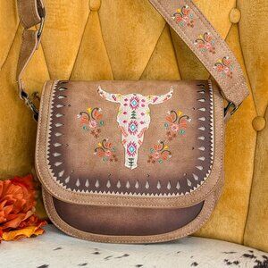 NEW Catchfly Long Horn Skull Embroidered Western Crossbody Saddle Bag Purse